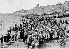 Competitors-in-the-Sandcastle-Competition-Carlisle-Beach.-1909.